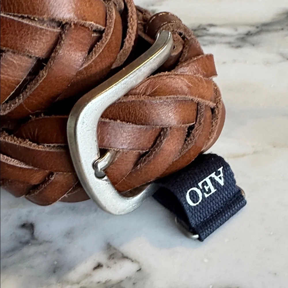 American Eagle Outfitters Woven Leather Belt size 30